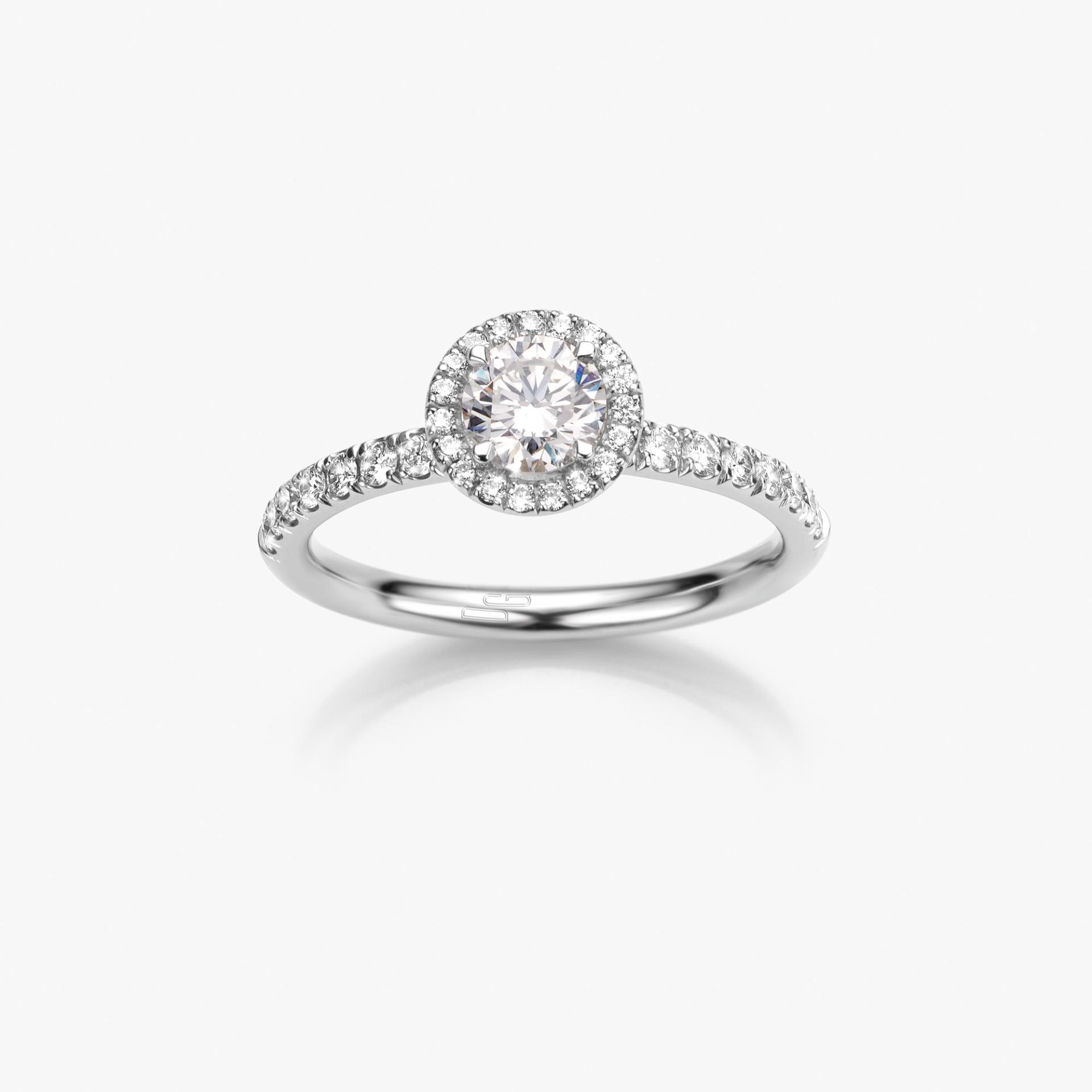 Witgouden ring gezet met briljant geslepen diamanten made by Maison De Greef