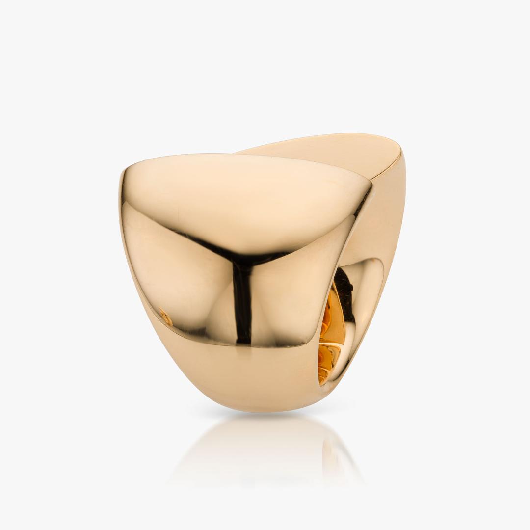 Eclisse ring in rose gold made by Vhernier